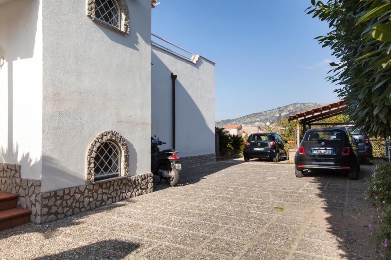 Shanti Home - Restaurant Di Aversano Salvatore Sorrento Exterior foto